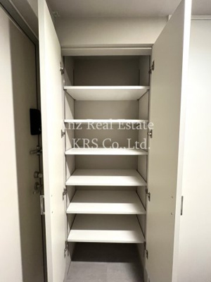 【収納】 | WORVE大阪本町 | 天井高まであるシューズクローゼット♪