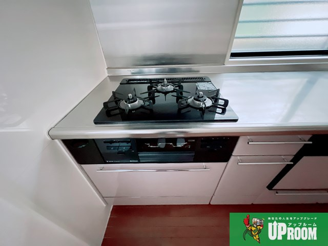 北名古屋市貸家のキッチン