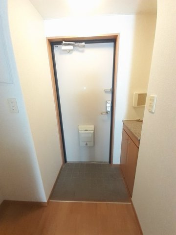 コリウスの玄関|きれいな玄関です