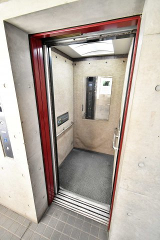 メネダスの設備