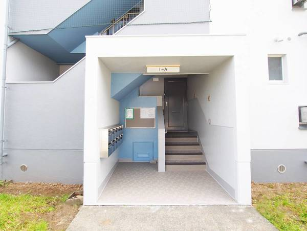 ビレッジハウス筑後2号棟のエントランス|エントランスです