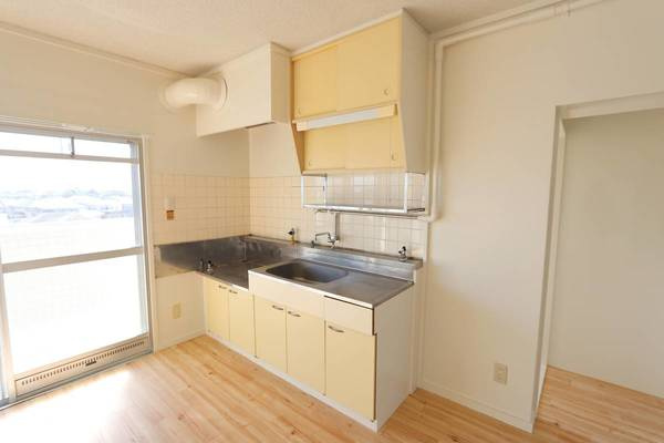 ビレッジハウス筑後2号棟のキッチン|ビレッジハウスの同一物件・同一タイプの間取りの写真です