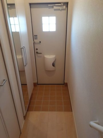 ル・ミール　Ⅰの玄関|収納もある玄関です