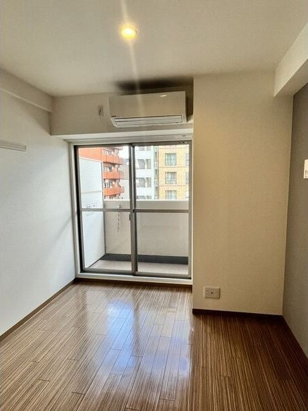 サンヴィラ千林の洋室