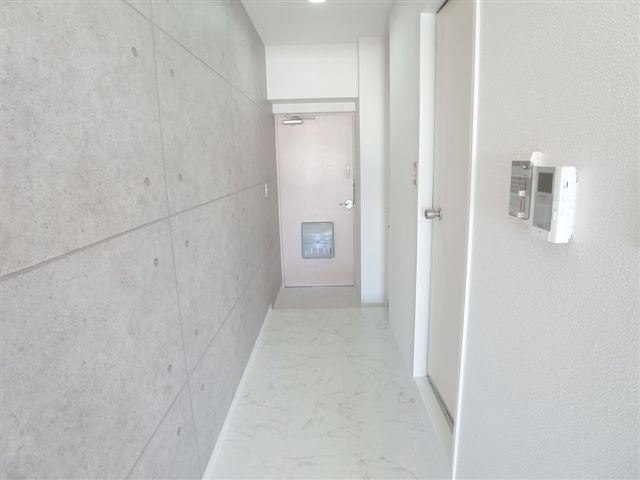 サンヒル新町の玄関|※写真は同タイプの別室になります