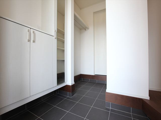 【玄関】の画像