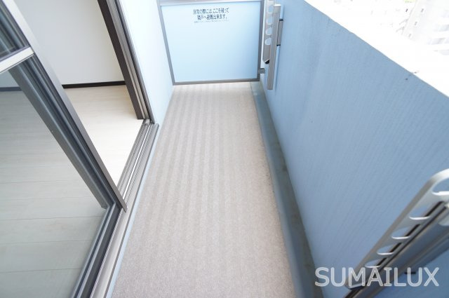 クロノス40新町IIIのバルコニー