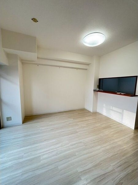 フォレスタ育和の居間・リビング