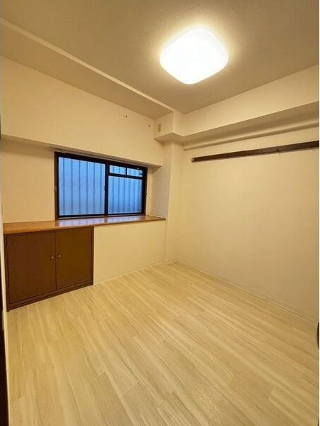 フォレスタ育和の寝室