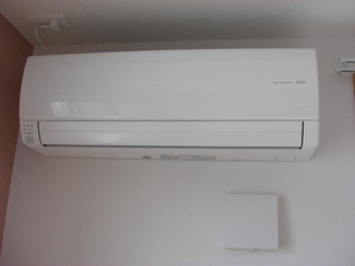 【設備】 | レジデンスヒルズ　ノースコート | エアコン