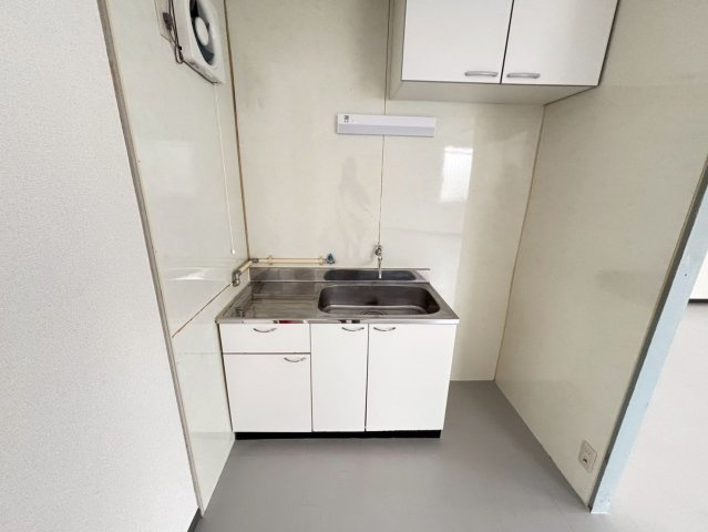 井田南町事務所1のキッチン