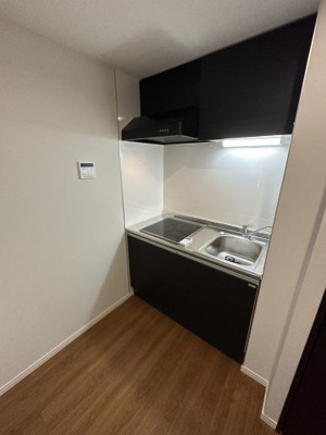 【キッチン】 | ベイルーム厚木幸町 | ２口ＩＨヒーターで料理する方も満足♪キッチン収納スペースも豊富です★