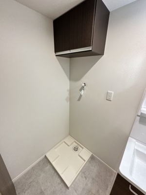 【その他】 | ベイルーム厚木幸町 | 室内洗濯機置場の上には棚があります！