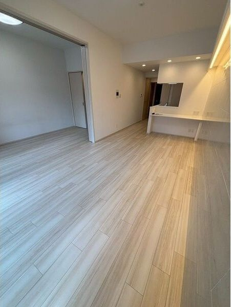 プレジオ九条の洋室