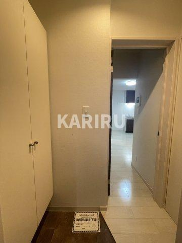 F asecia castorの玄関