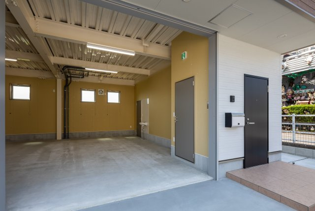 豊明市栄町西大根55-3GIMUCOのエントランス|入口です。