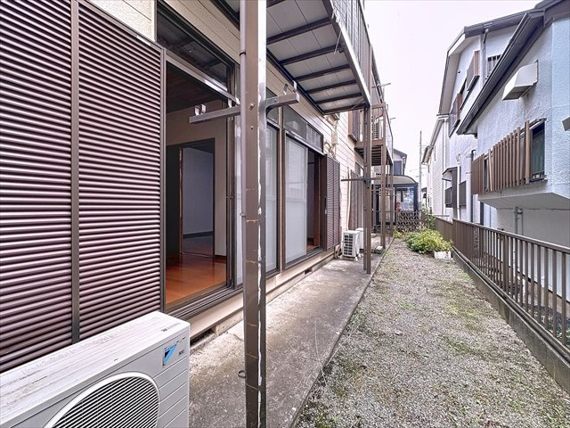 第7丸進ハイツの庭