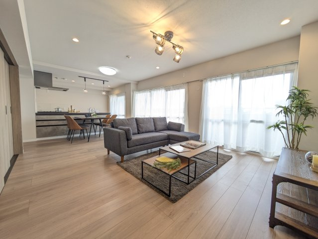 【外観】ライオンズマンション川名山 