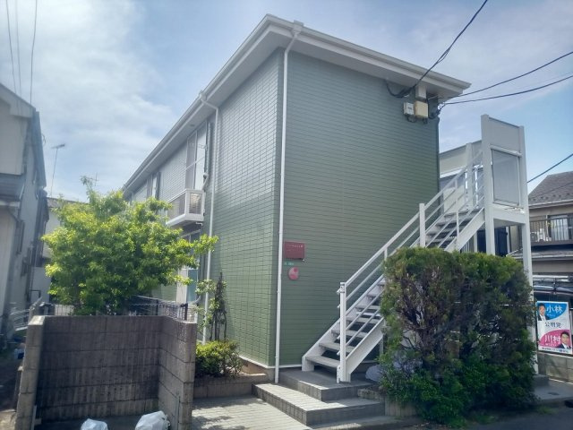 レオパレスＲＯＯＳＴの外観