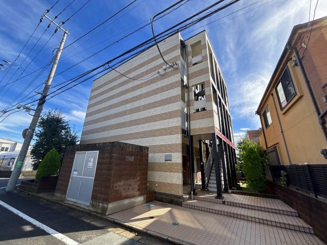 レオパレス１３ＳＴＯＮＥⅠの外観