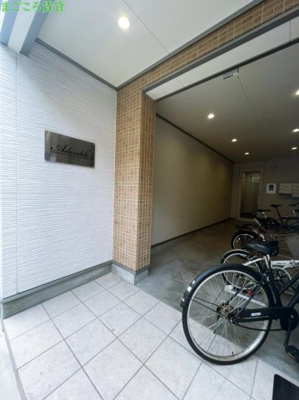 【エントランス】 | アドラブール