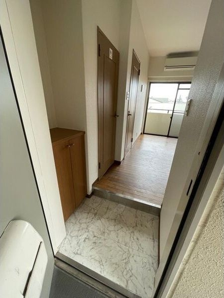 ドムール加美の玄関