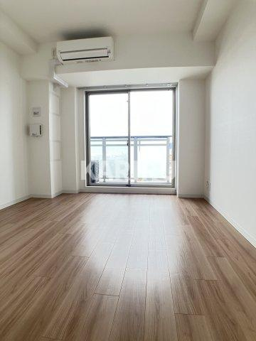 ワールドアイ大阪城イーストアドバンスの居間・リビング