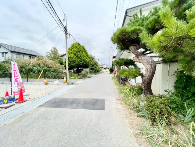 川中島町御厨第３の前面道路含む現地写真