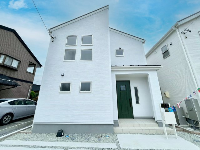 川中島町御厨第３の外観|完成済み物件！いつでも見学可能です♪お問合せは＜Tel 026-477-7419＞まで♪ 　２号棟