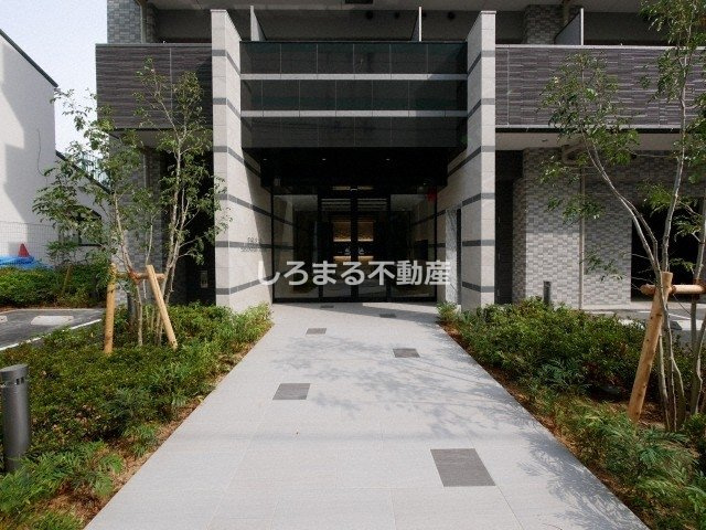 エスリード中之島ザ・コアのエントランス