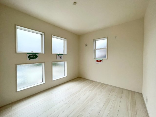 川中島町御厨第３の居間・リビング