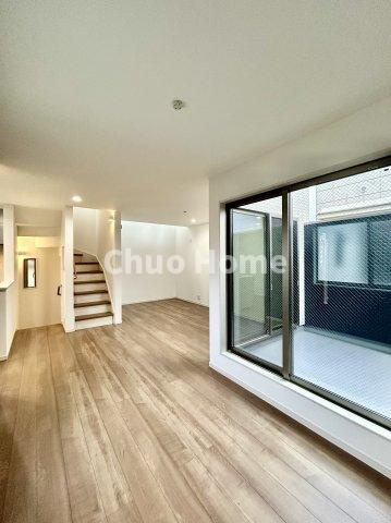 葛飾区水元3丁目新築分譲住宅の居間・リビング|居間リビング