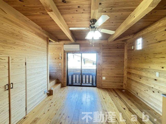 ログキャビン・ヴィラの居間・リビング