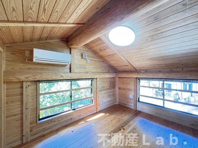 ログキャビン・ヴィラの内装