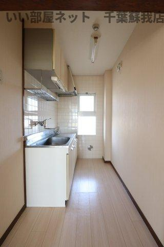 ロイヤルビレッジのキッチン|キッチンでお料理をお楽しみください