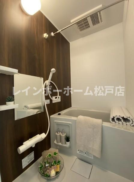KEIAI RESIDENCE 松戸の浴室