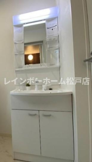 KEIAI RESIDENCE 松戸の独立洗面台