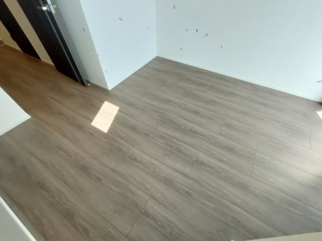 エストゥルース新小岩の内装