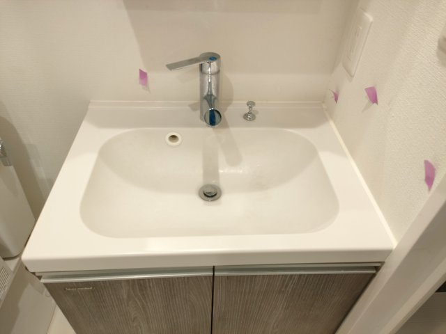 エストゥルース新小岩の独立洗面台