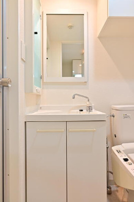 ブライズ早稲田東の独立洗面台