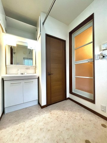 平岡5条4丁目の脱衣所|2階脱衣所