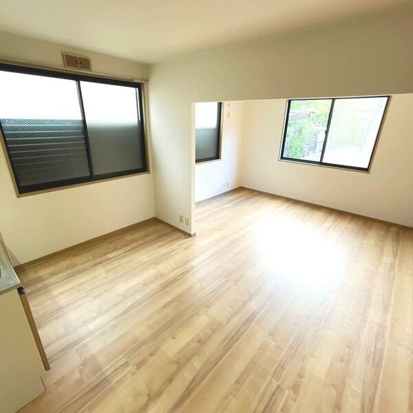 サンガーデン緑ヶ丘の居間・リビング