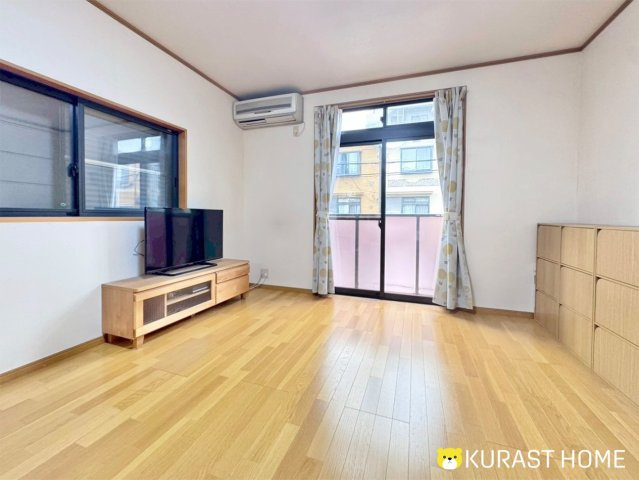京都市中京区壬生辻町　中古戸建の居間・リビング