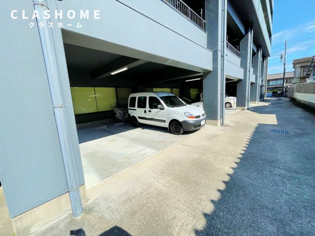 オーエムビル　　　刈谷市近郊の賃貸はクラスホームの駐車場