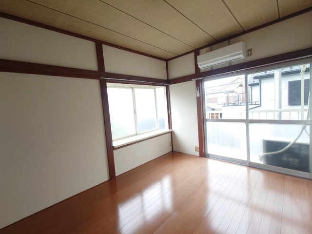 サンハイツの居間・リビング