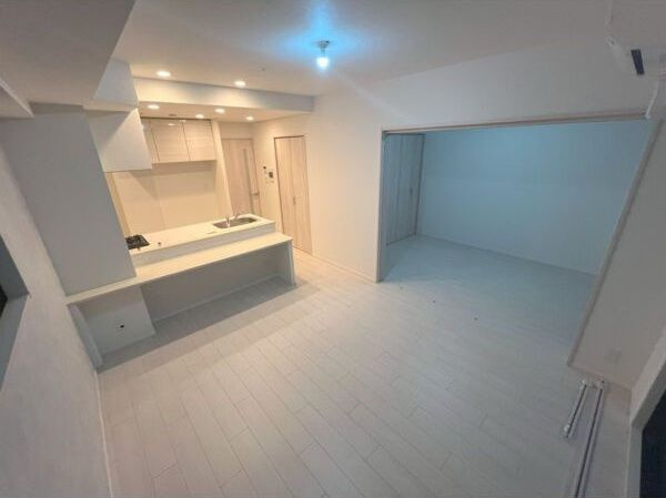 スプランディッドXI(イレブン)の居間・リビング