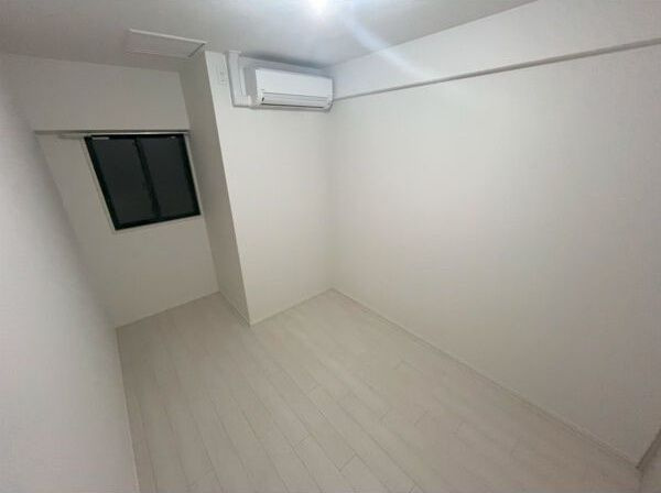 スプランディッドXI(イレブン)の洋室