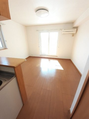 【居間・リビング】 | アドックヒルズ・モエＢ | 居間です