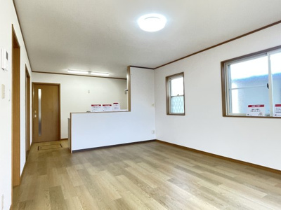 【居間・リビング】 | 四日市市別名４丁目 | ＬＤＫ