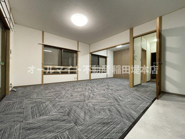 川崎市麻生区多摩美２丁目の一戸建ての居間・リビング